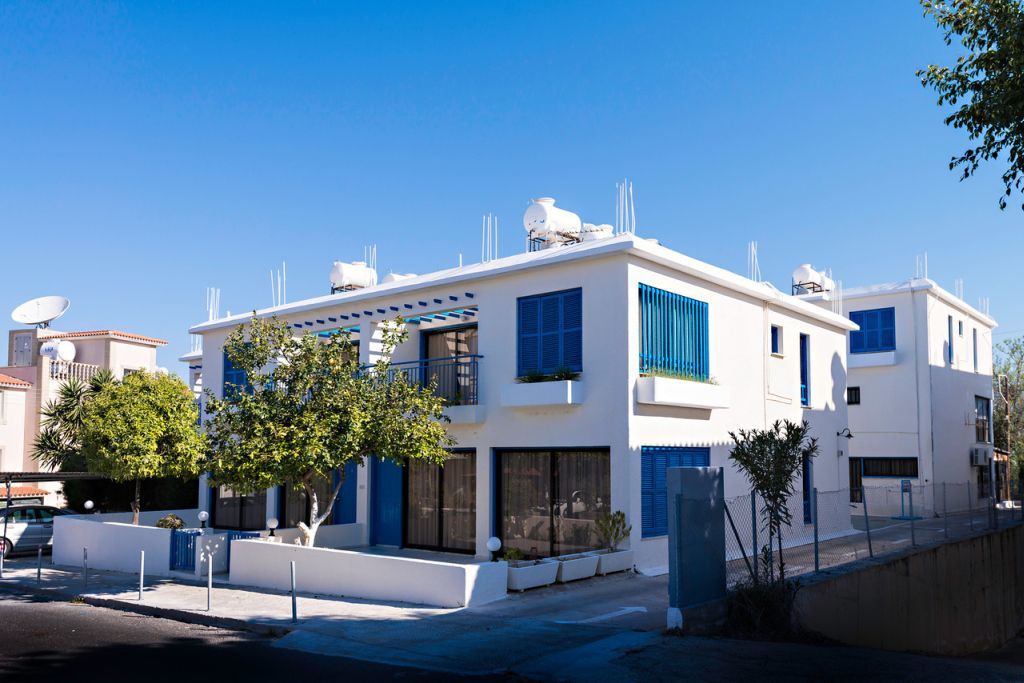 Sunny Hill Hotel Apartments Paphos Exterior photo